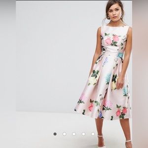 Floral midi dress with pockets
